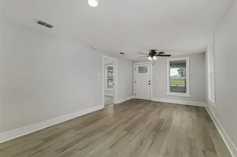 340 Weaver Avenue Lake Wales FL 33853