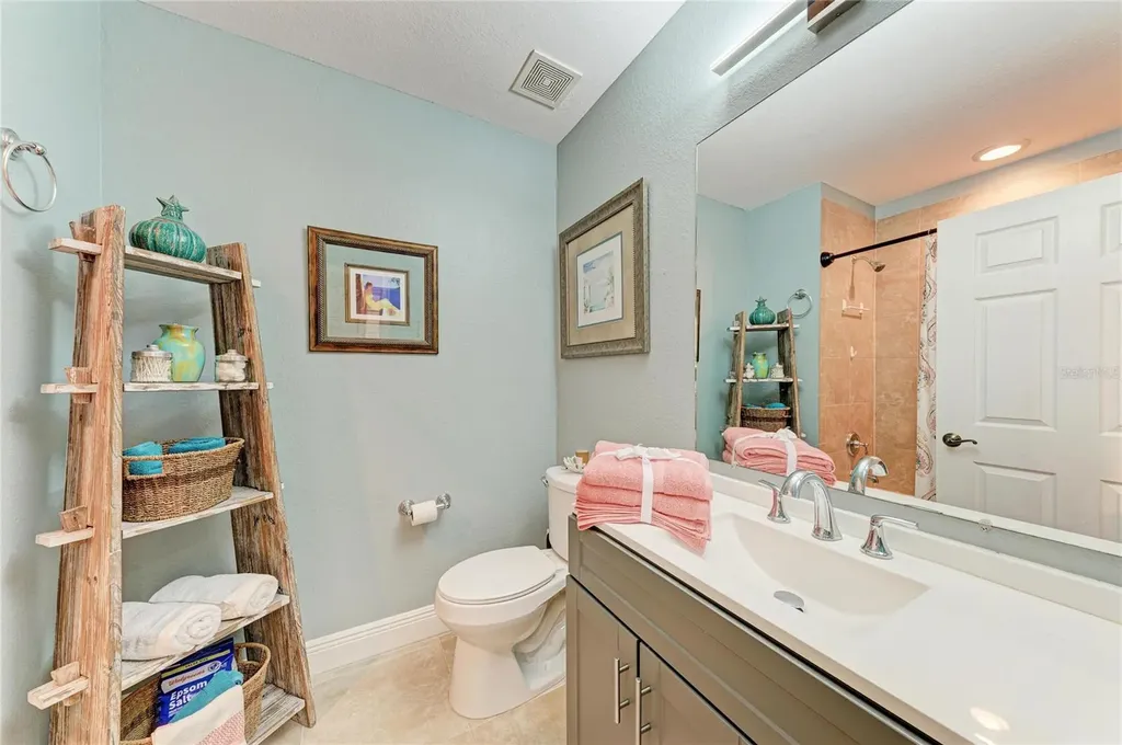 1121 Riverscape Street Bradenton FL 34208