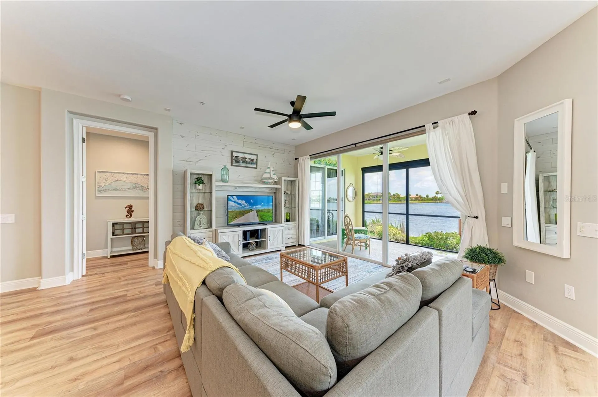 1121 Riverscape Street Bradenton FL 34208