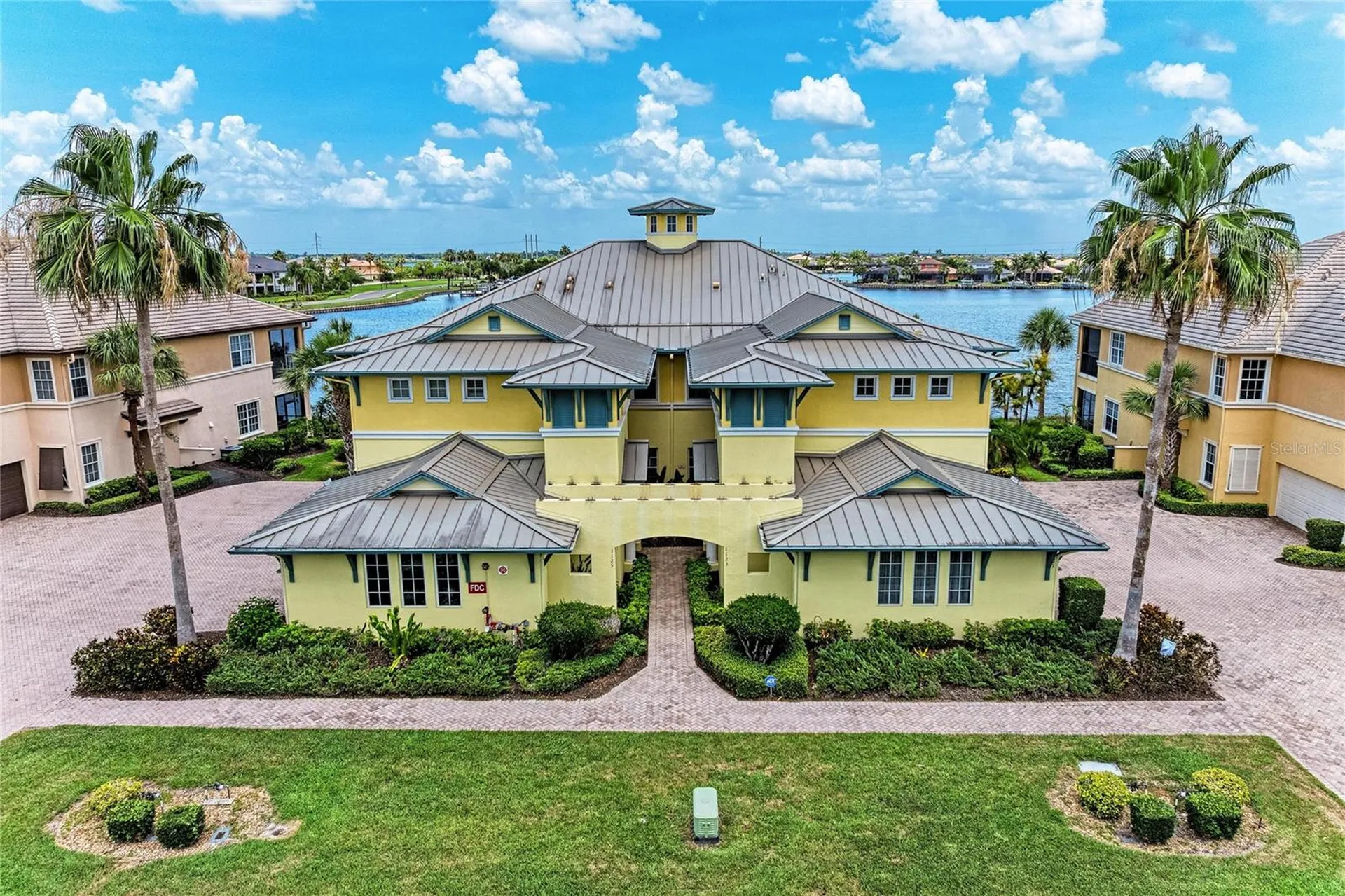 1121 Riverscape Street Bradenton FL 34208