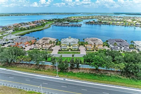 1121 Riverscape Street Bradenton FL 34208
