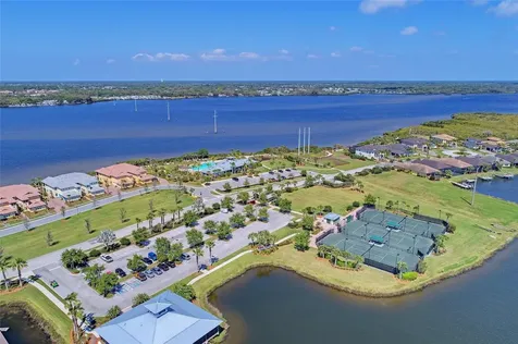 1121 Riverscape Street Bradenton FL 34208