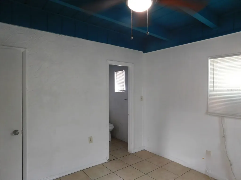 913 E 122nd Avenue Tampa FL 33612