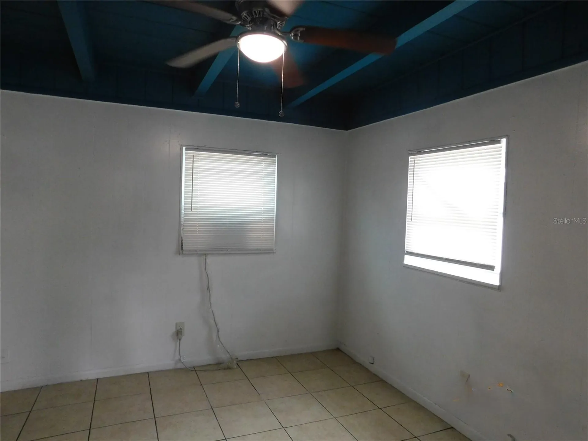 913 E 122nd Avenue Tampa FL 33612