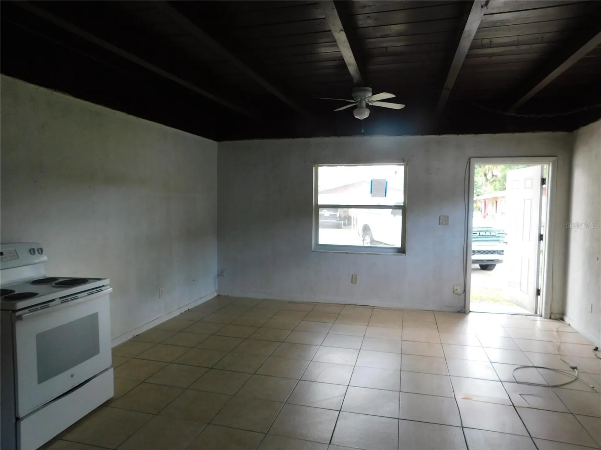 913 E 122nd Avenue Tampa FL 33612