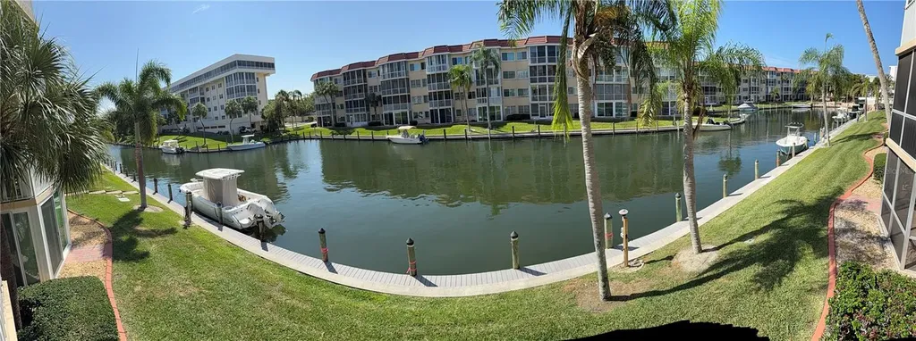 1250 N Portofino Drive Sarasota FL 34242