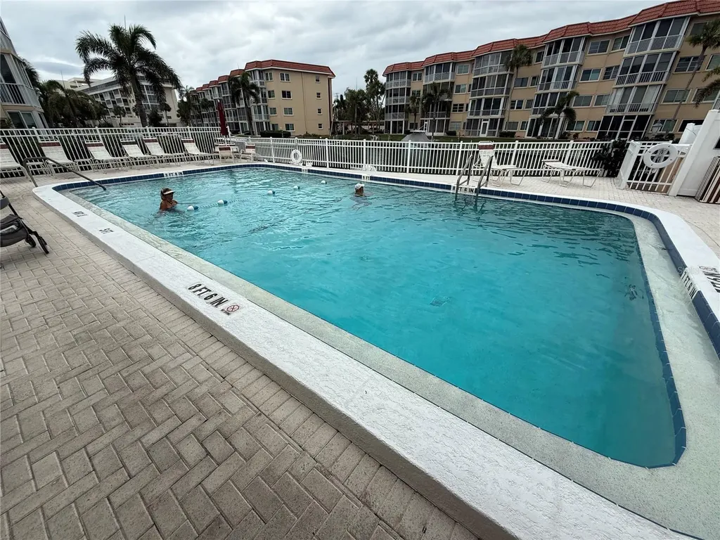 1250 N Portofino Drive Sarasota FL 34242