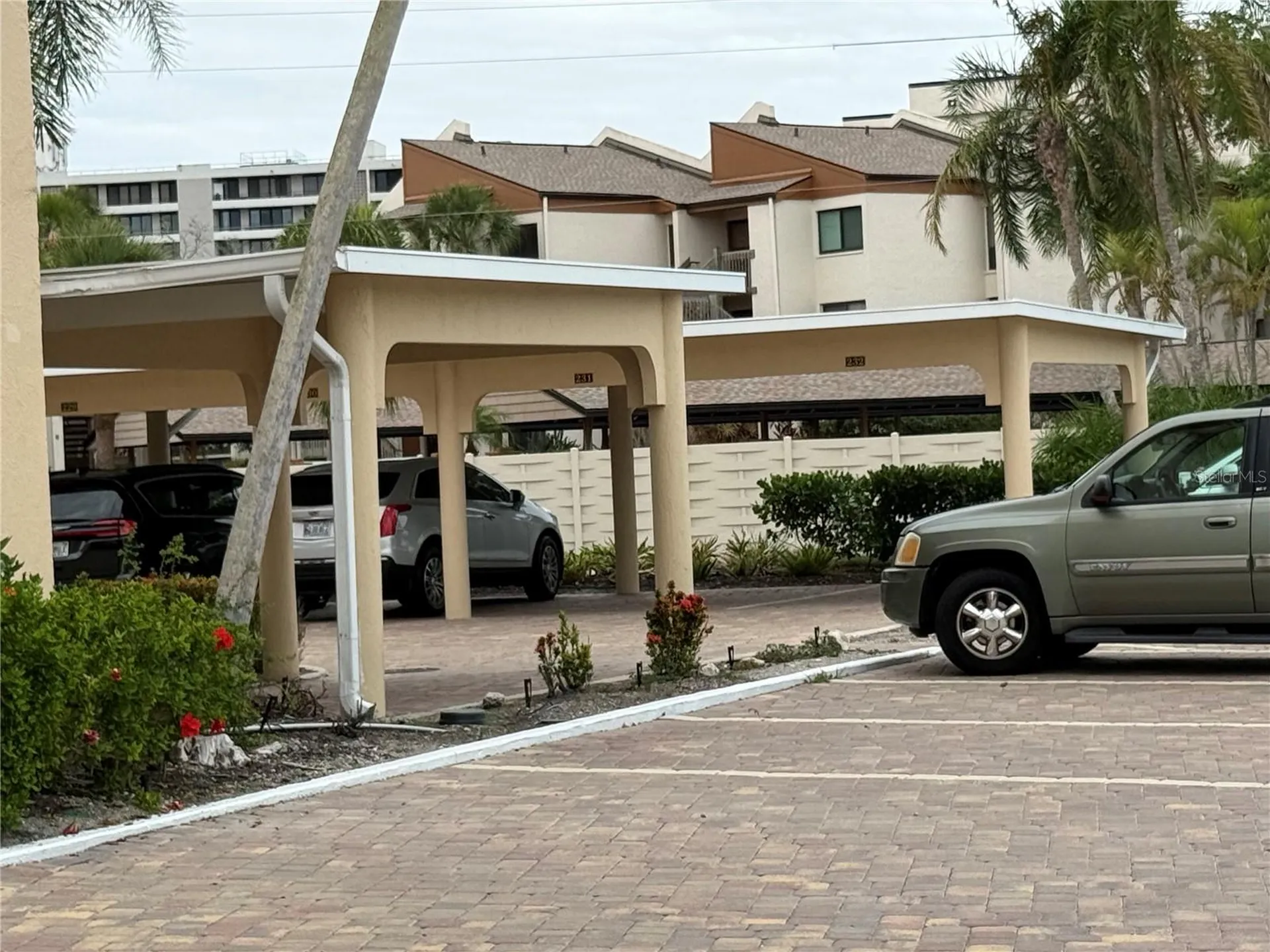 1250 N Portofino Drive Sarasota FL 34242