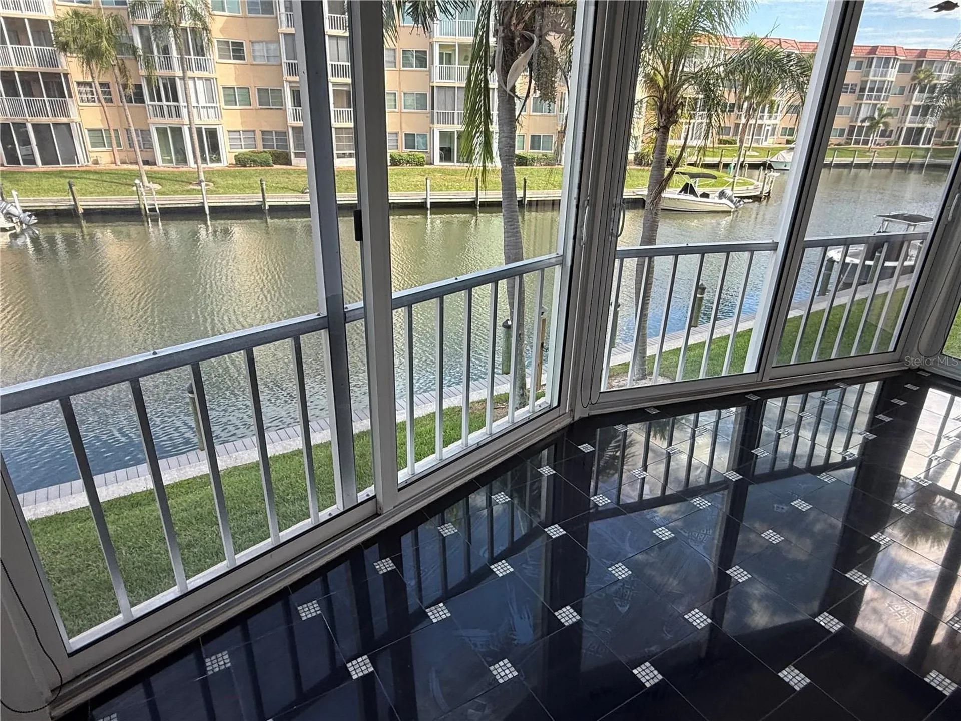 1250 N Portofino Drive Sarasota FL 34242
