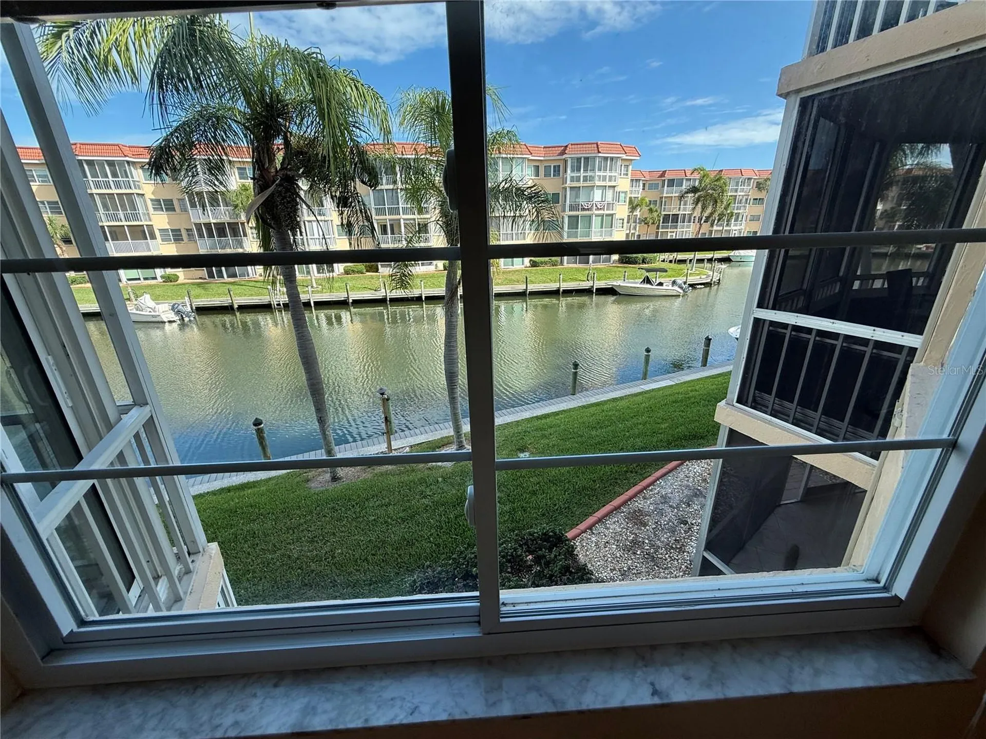 1250 N Portofino Drive Sarasota FL 34242