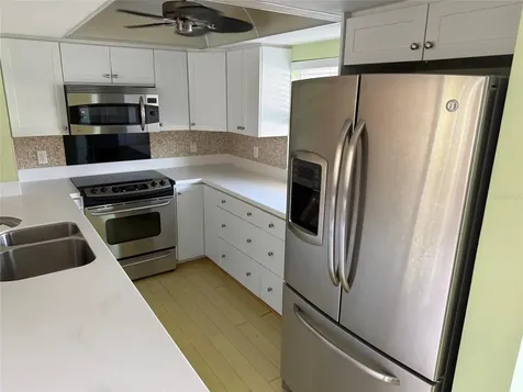 1250 N Portofino Drive Sarasota FL 34242