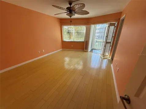 1250 N Portofino Drive Sarasota FL 34242