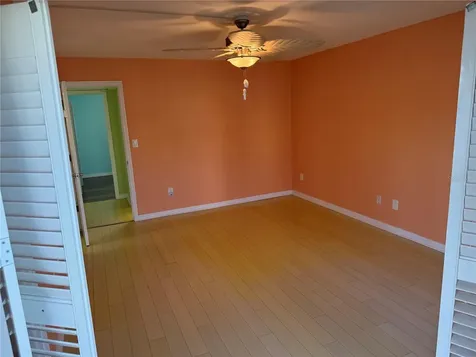 1250 N Portofino Drive Sarasota FL 34242