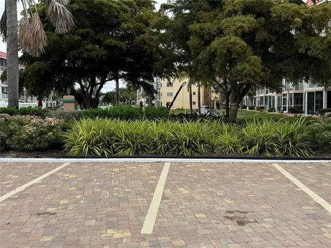 1250 N Portofino Drive Sarasota FL 34242