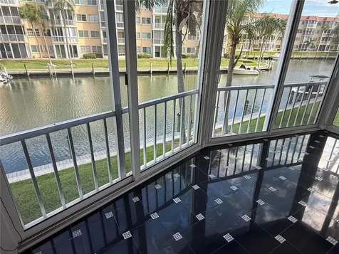 1250 N Portofino Drive Sarasota FL 34242