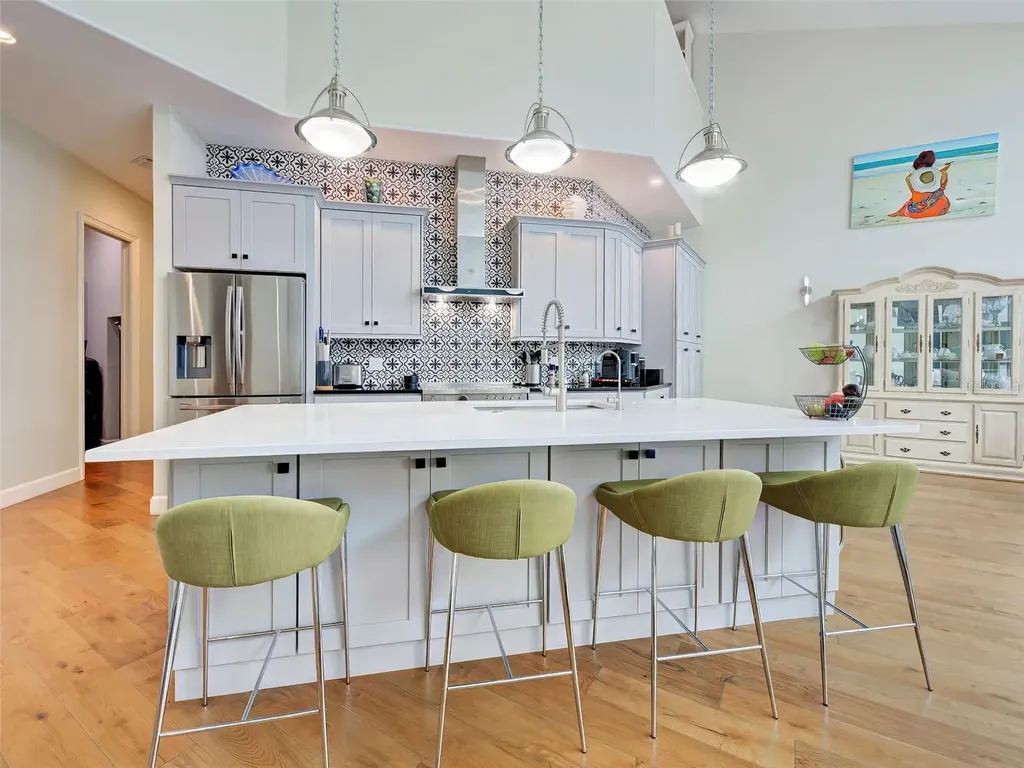 5026 Hanging Moss Lane Sarasota FL 34238