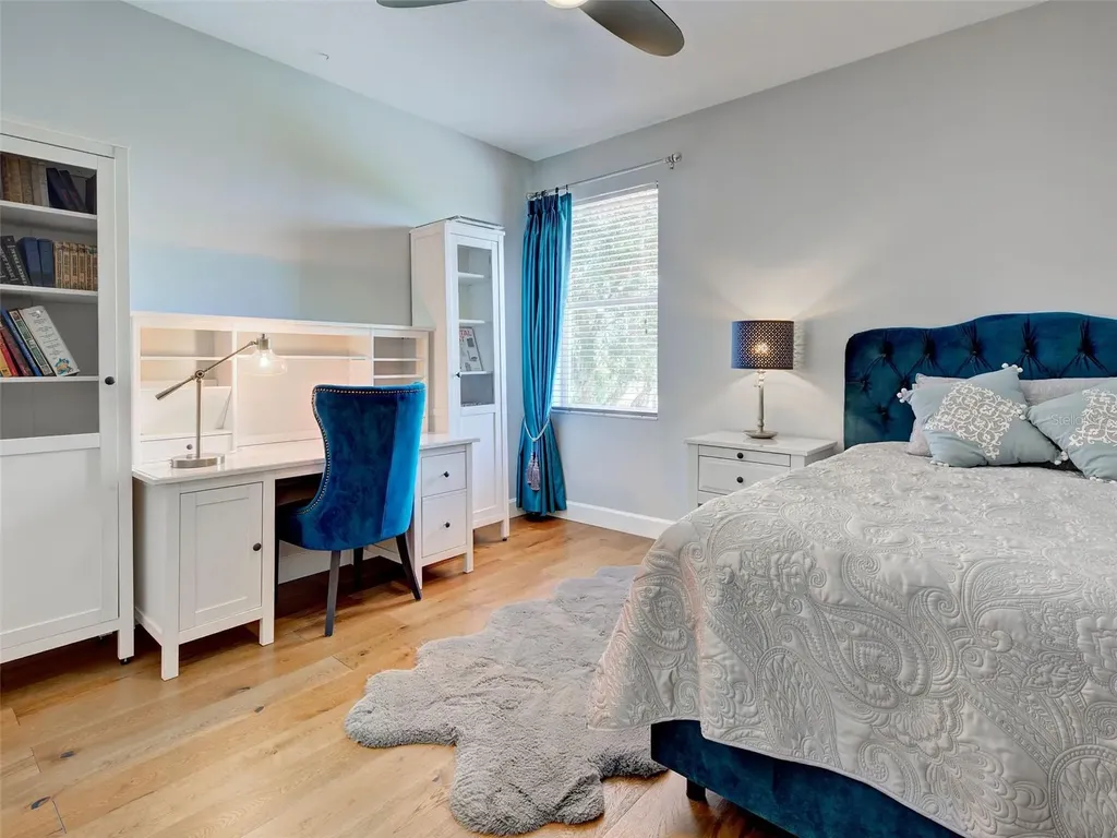 5026 Hanging Moss Lane Sarasota FL 34238