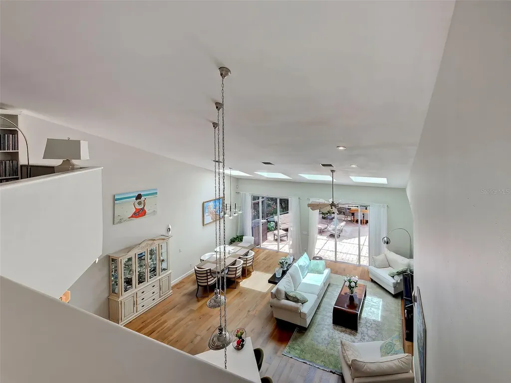 5026 Hanging Moss Lane Sarasota FL 34238