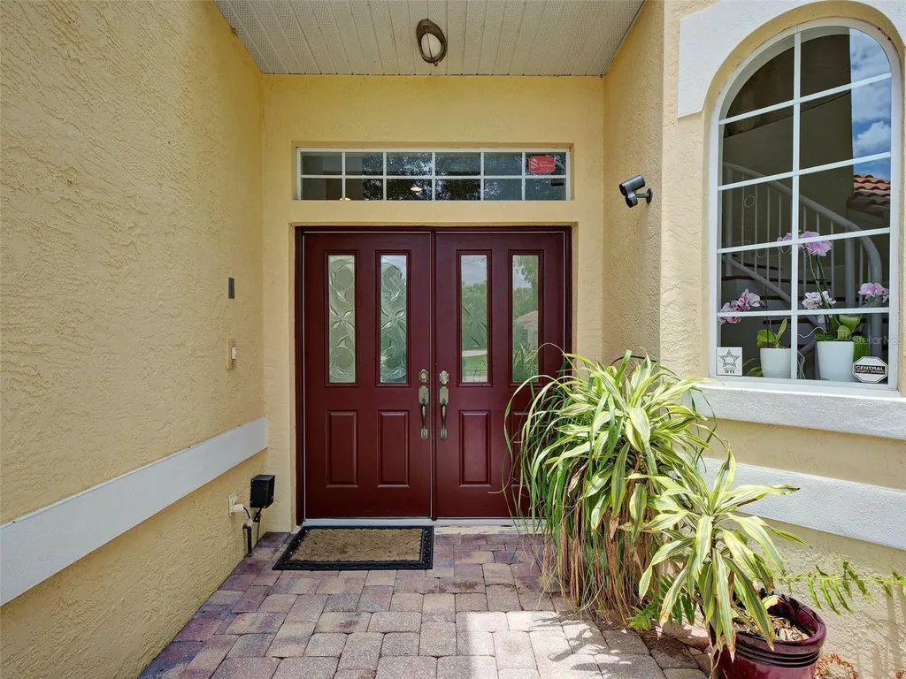 5026 Hanging Moss Lane Sarasota FL 34238