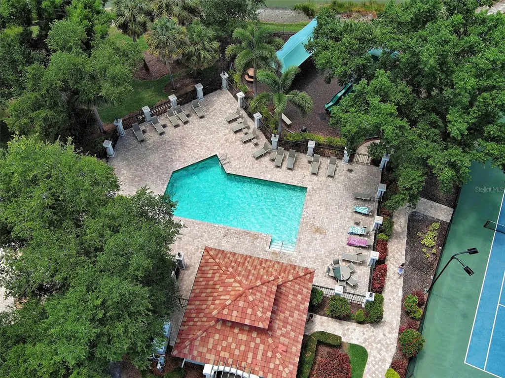 5026 Hanging Moss Lane Sarasota FL 34238