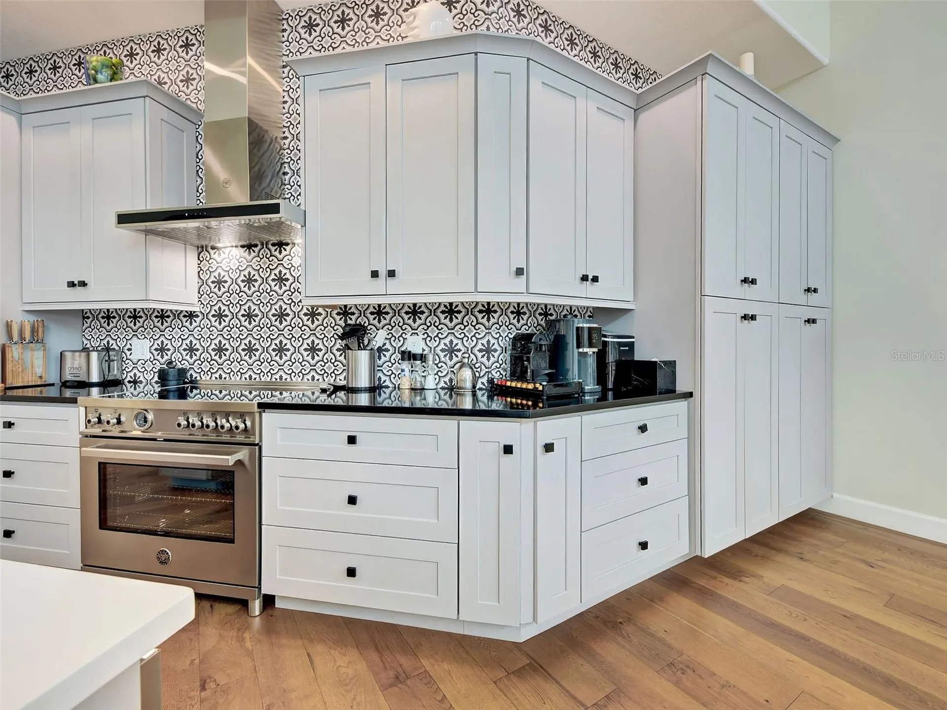 5026 Hanging Moss Lane Sarasota FL 34238
