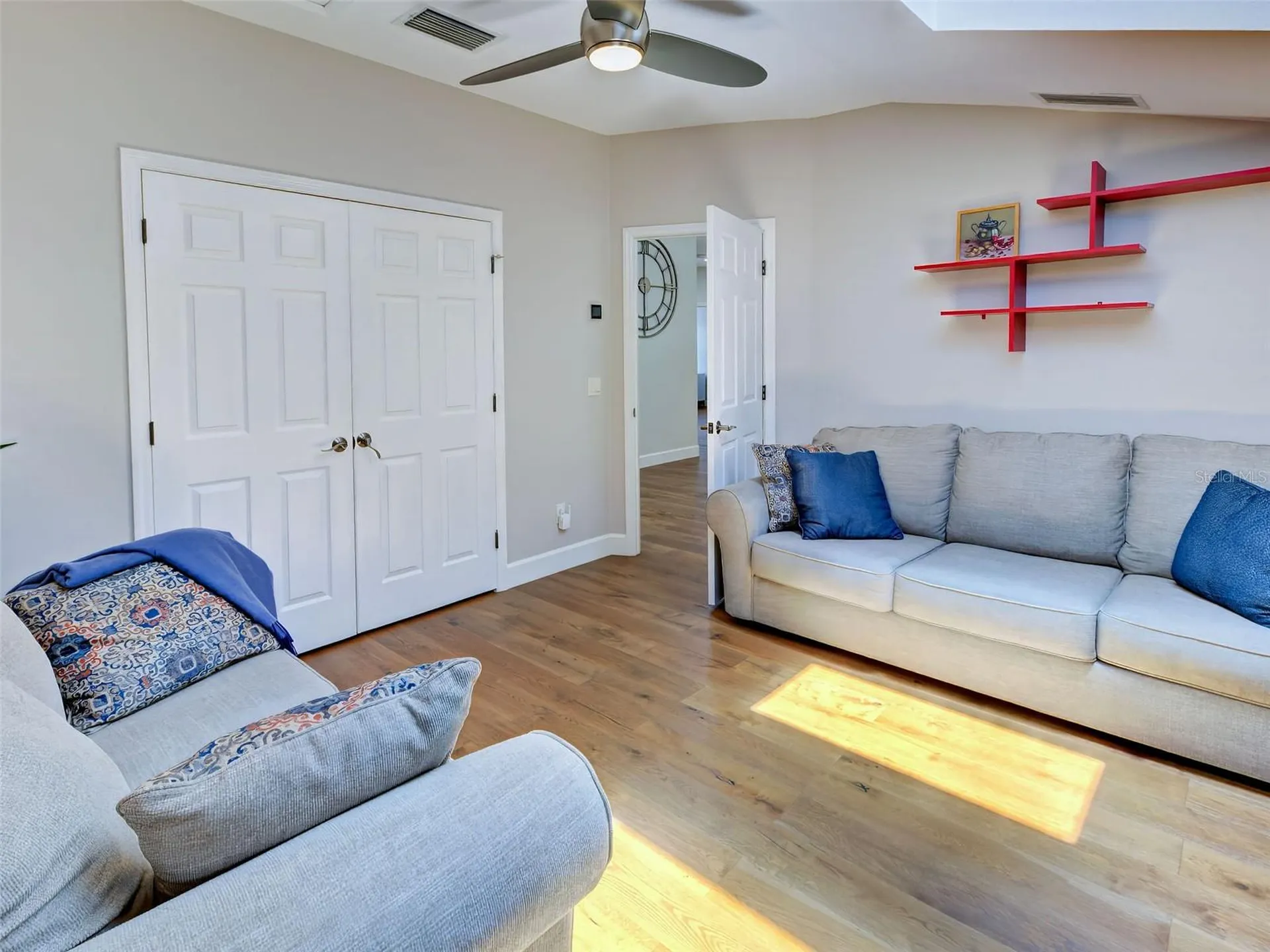 5026 Hanging Moss Lane Sarasota FL 34238