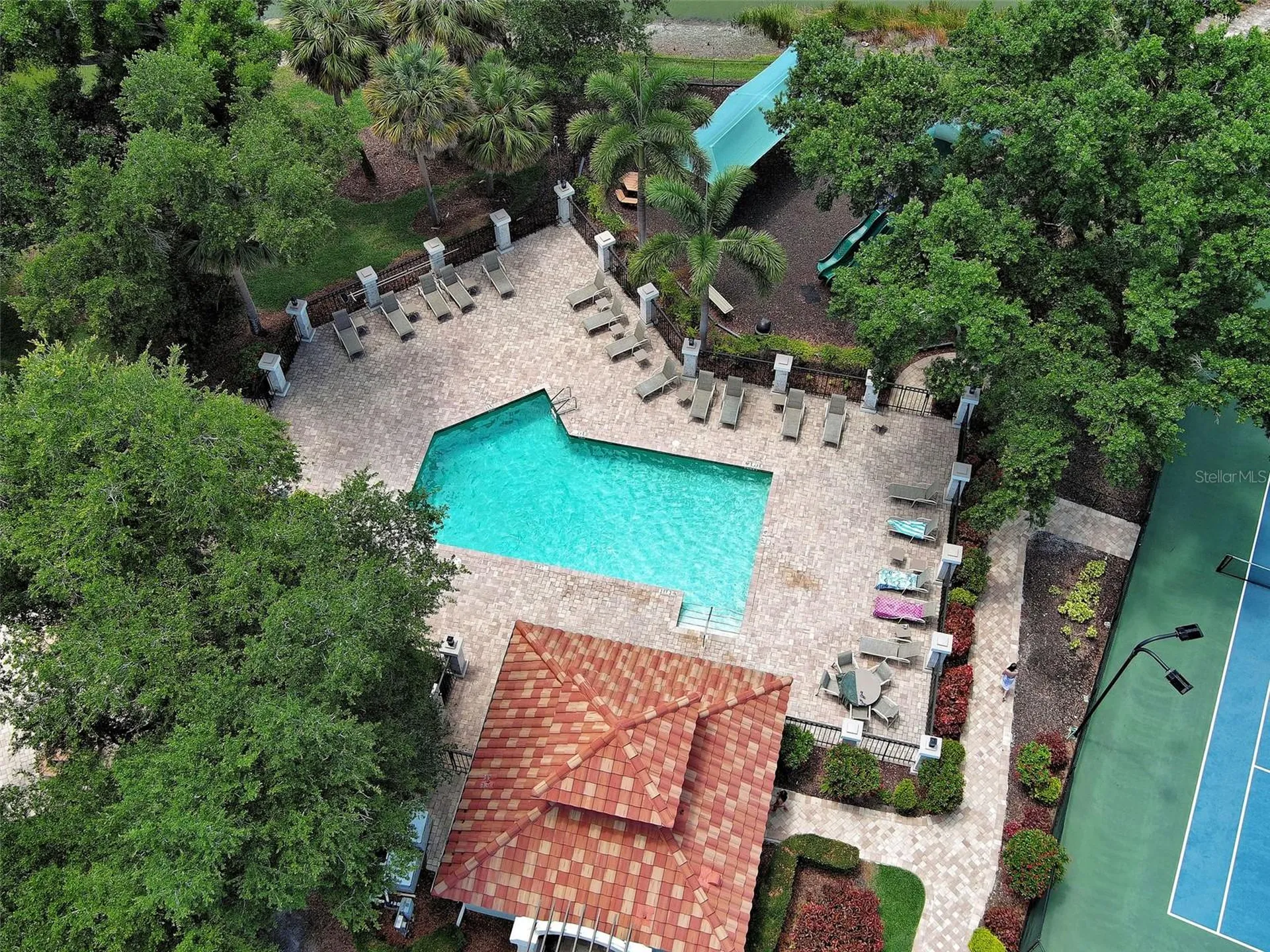 5026 Hanging Moss Lane Sarasota FL 34238
