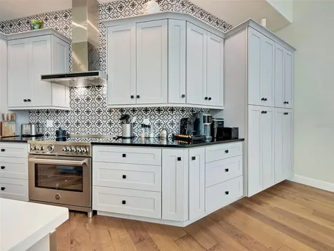 5026 Hanging Moss Lane Sarasota FL 34238
