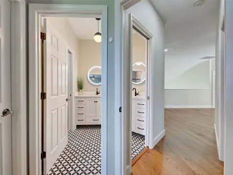 5026 Hanging Moss Lane Sarasota FL 34238