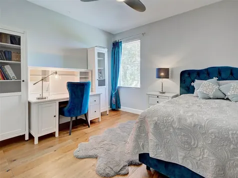 5026 Hanging Moss Lane Sarasota FL 34238