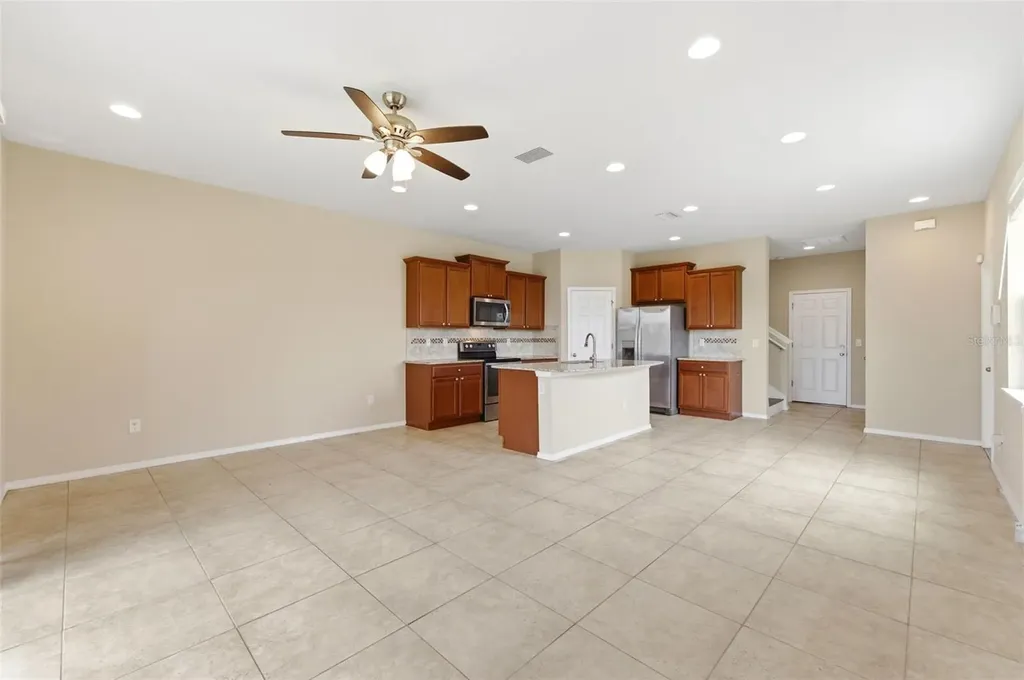 8961 Turnstone Haven Place Tampa FL 33619