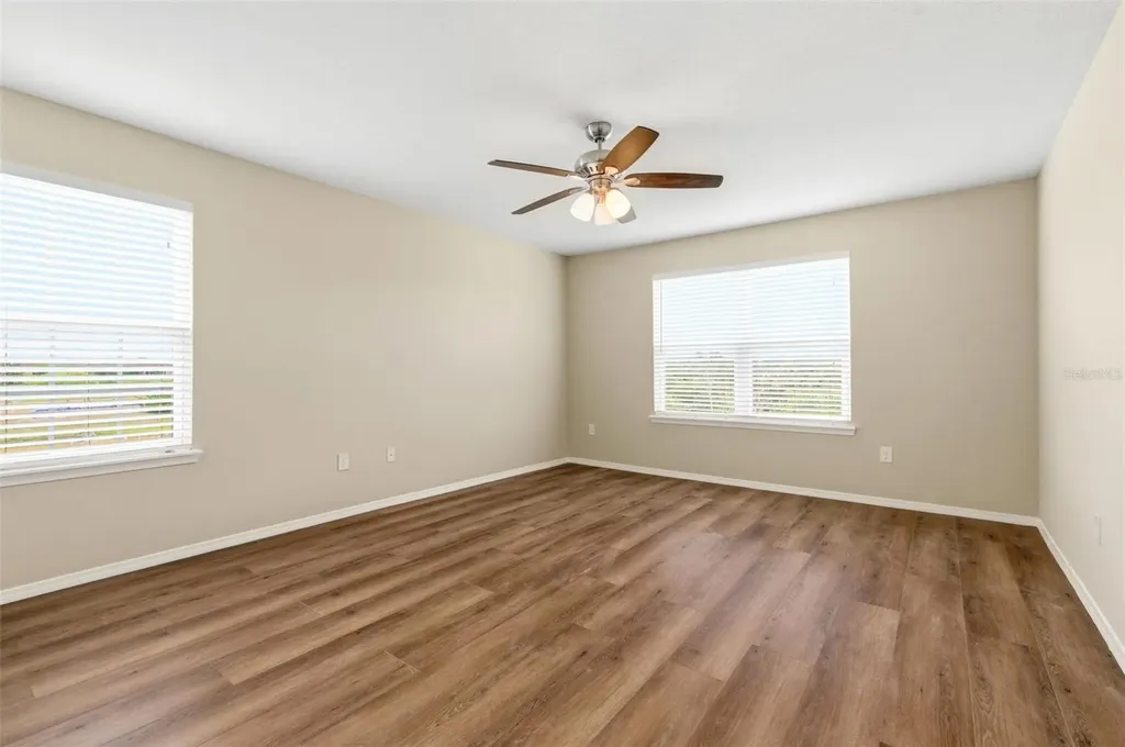 8961 Turnstone Haven Place Tampa FL 33619