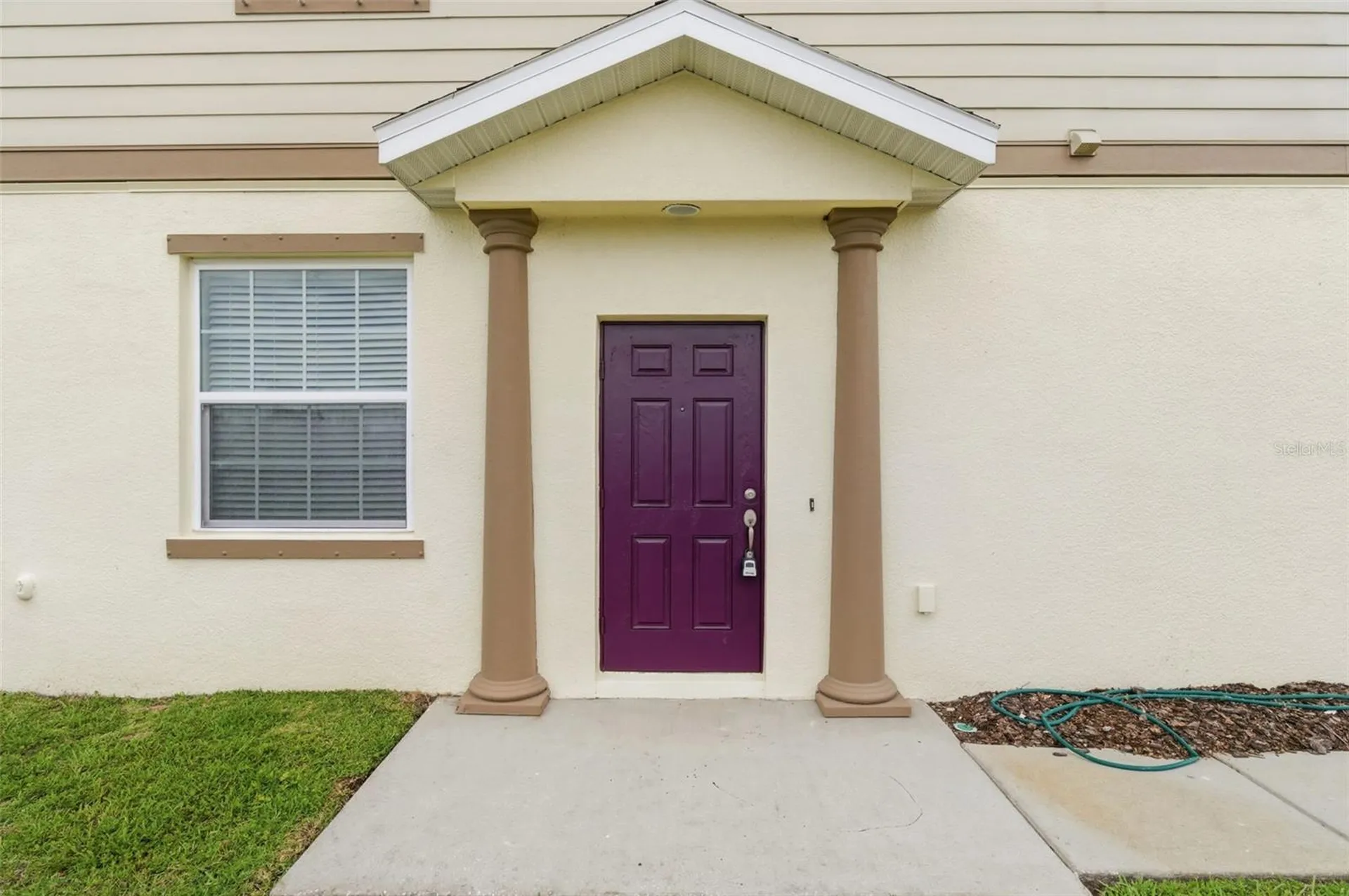8961 Turnstone Haven Place Tampa FL 33619