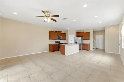 8961 Turnstone Haven Place Tampa FL 33619
