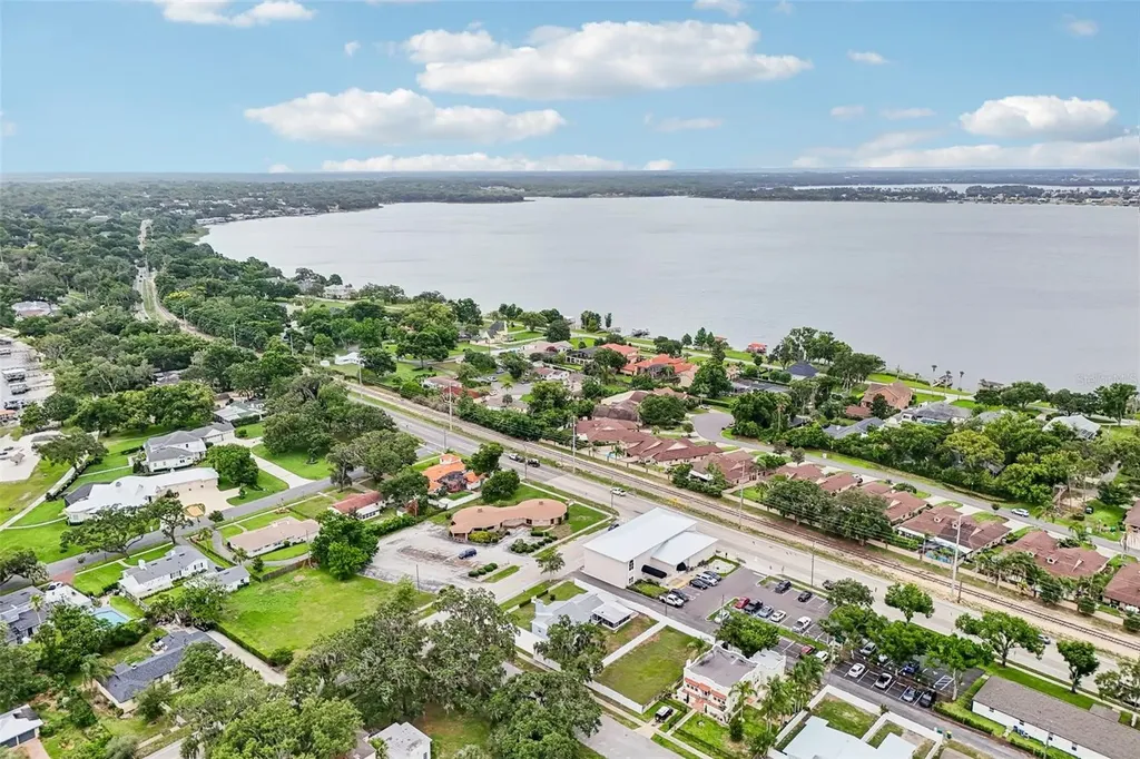 1211 Morningside Drive Mount Dora FL 32757