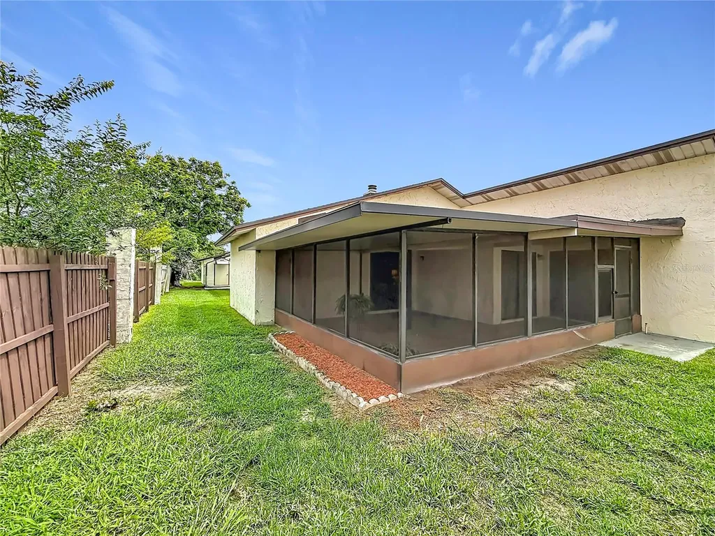 2115 Kings Crossing SW Winter Haven FL 33880