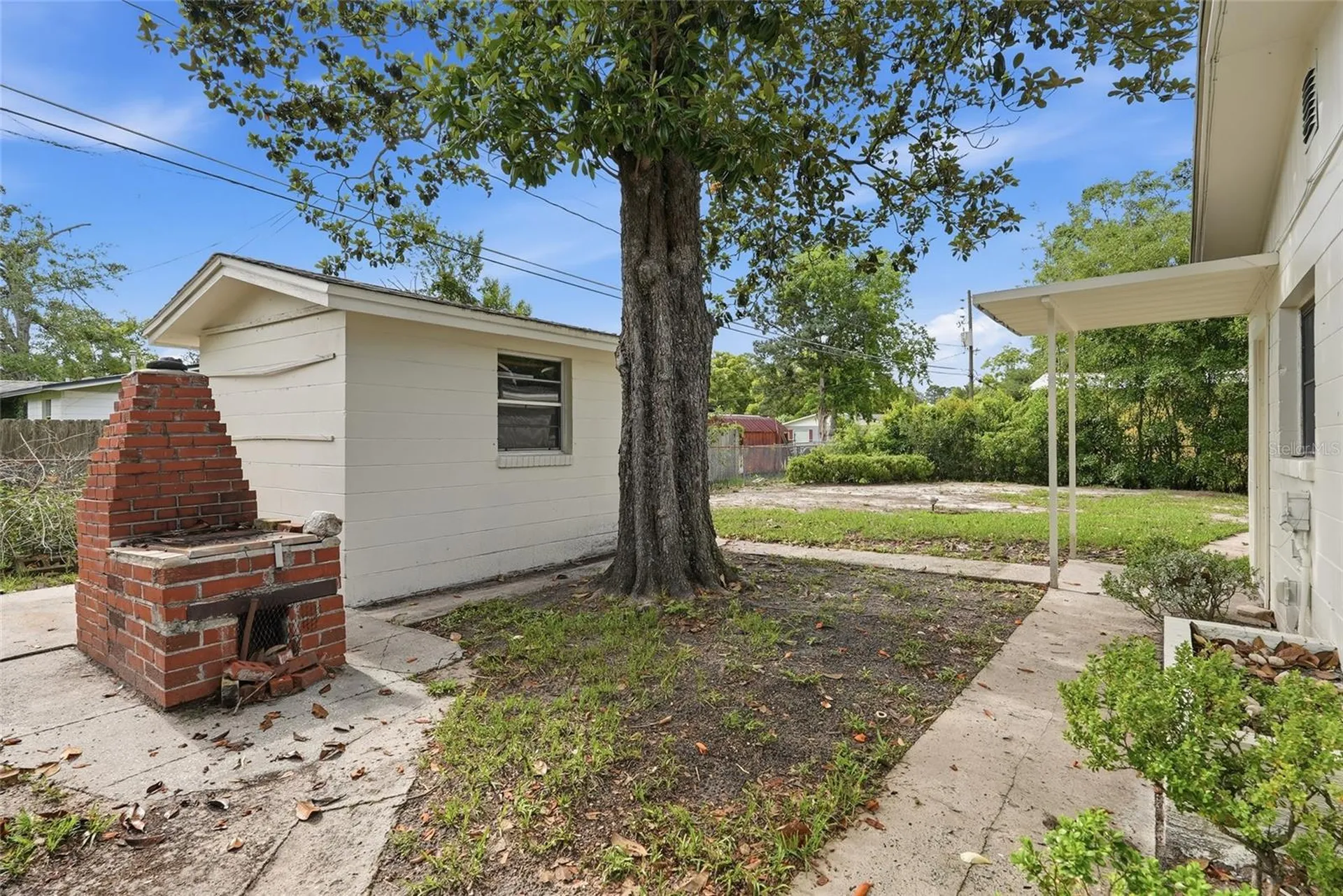 910 NE 24th Street Gainesville FL 32641