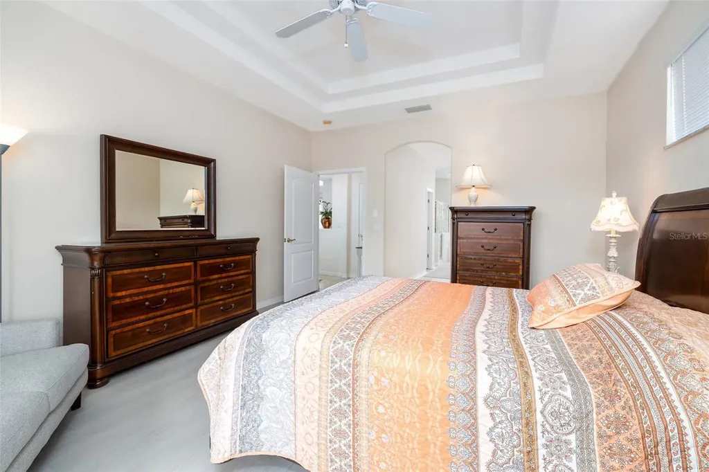 100 Paradise Valley Court Daytona Beach FL 32114