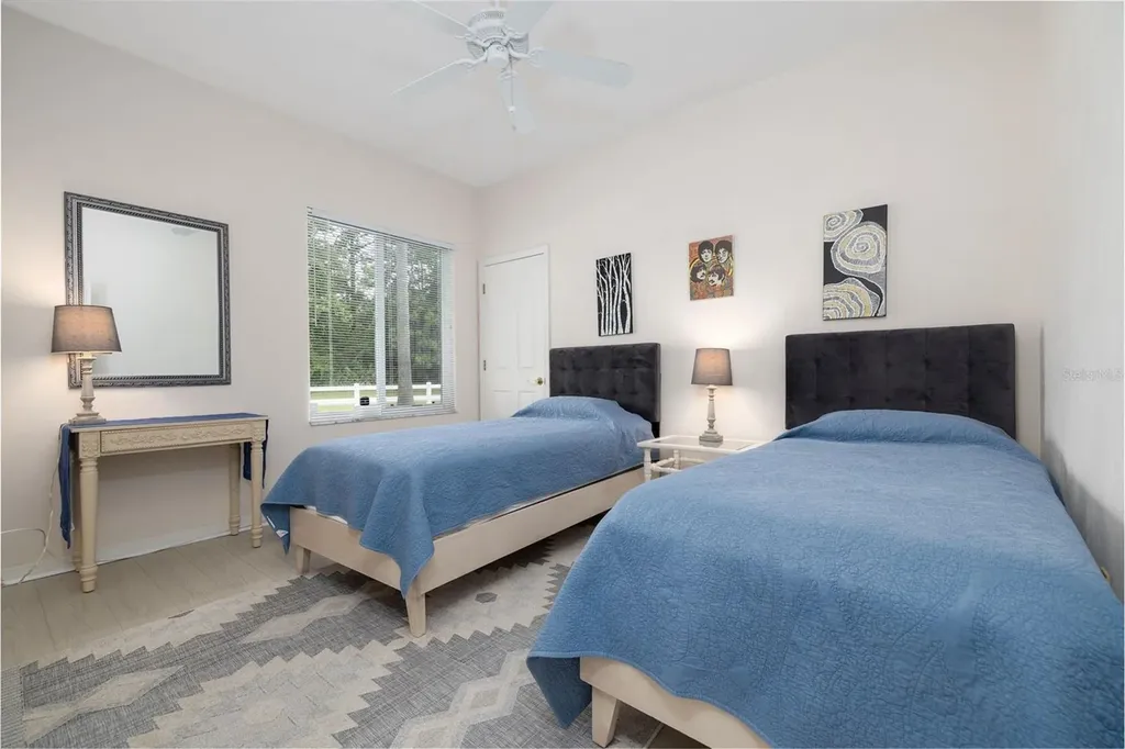 100 Paradise Valley Court Daytona Beach FL 32114