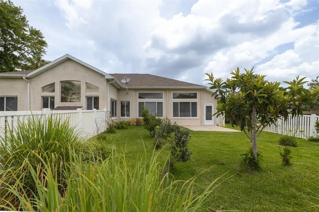100 Paradise Valley Court Daytona Beach FL 32114