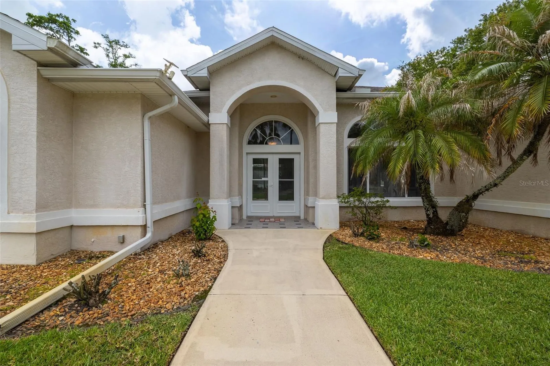 100 Paradise Valley Court Daytona Beach FL 32114