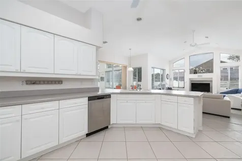 100 Paradise Valley Court Daytona Beach FL 32114