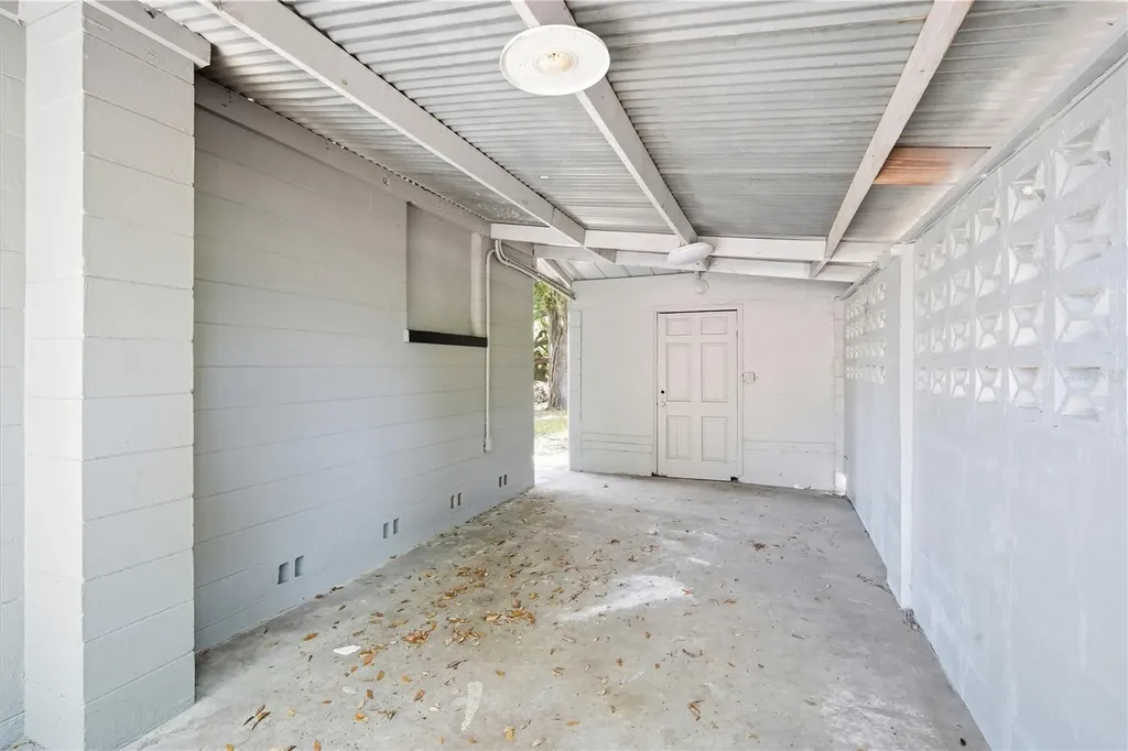 6209 N 43rd Street Tampa FL 33610