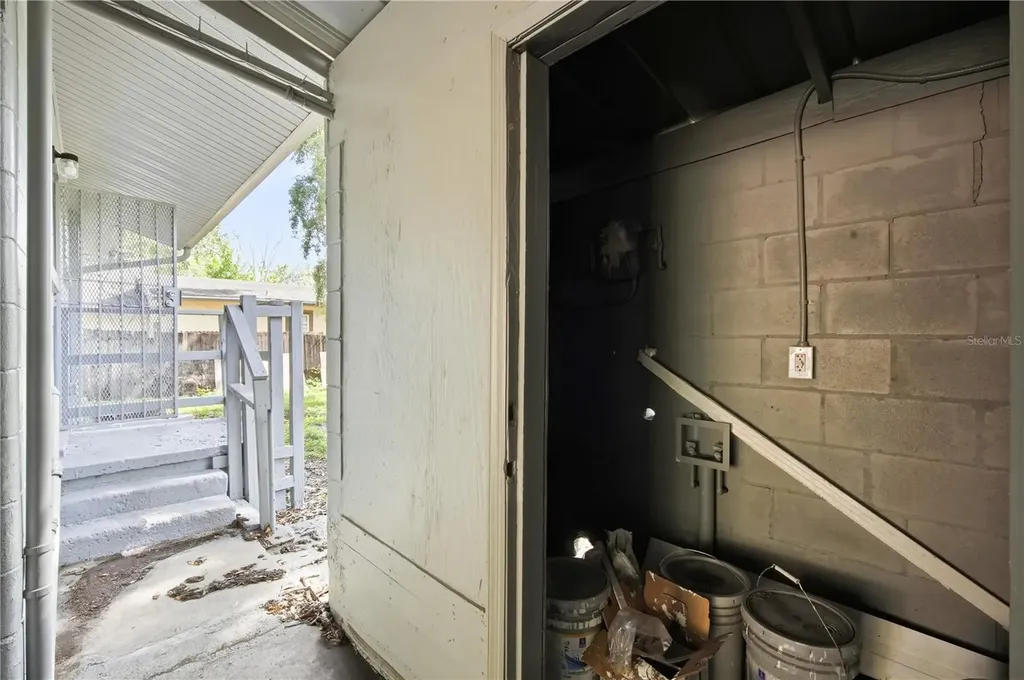 6209 N 43rd Street Tampa FL 33610