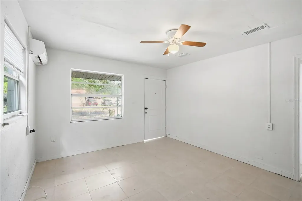 6209 N 43rd Street Tampa FL 33610