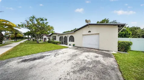 10774 SW 175th Terrace Miami FL 33157