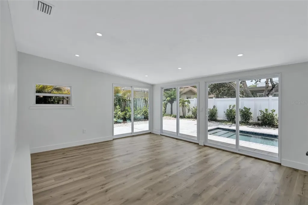 2647 Sydelle Street Sarasota FL 34237