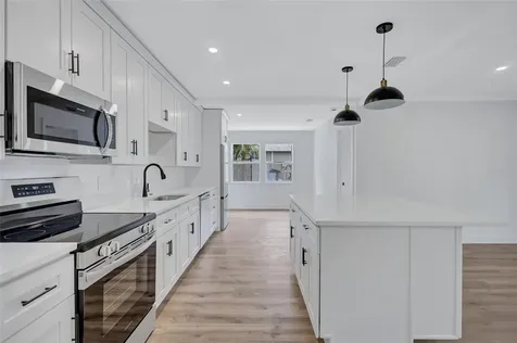 2647 Sydelle Street Sarasota FL 34237