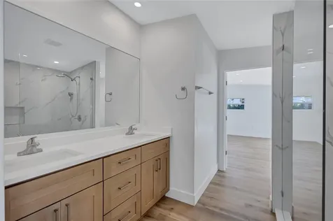 2647 Sydelle Street Sarasota FL 34237