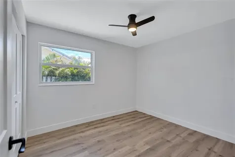 2647 Sydelle Street Sarasota FL 34237